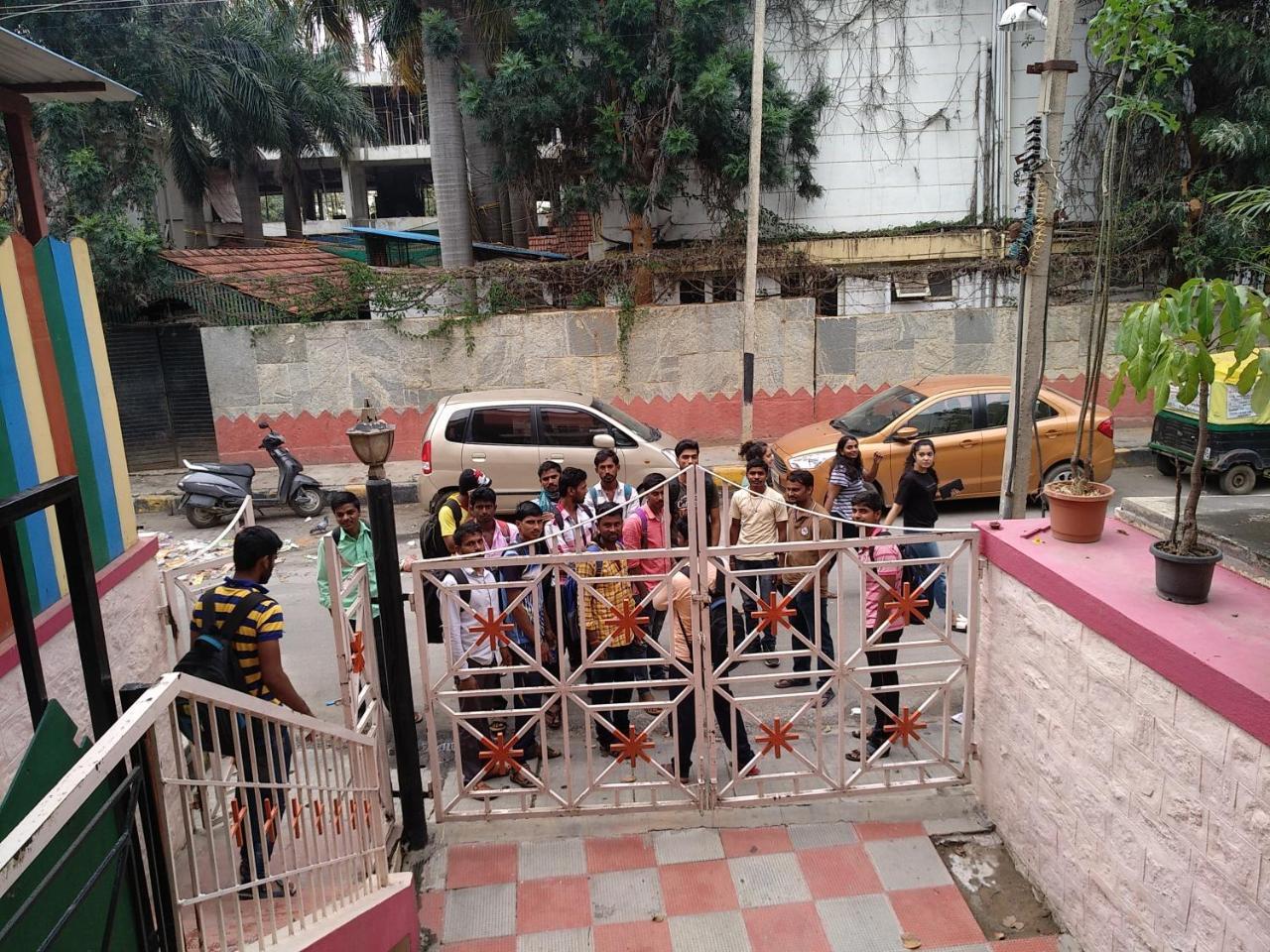 Hackerpacker Backpackers Hostel Bangalore Eksteriør bilde